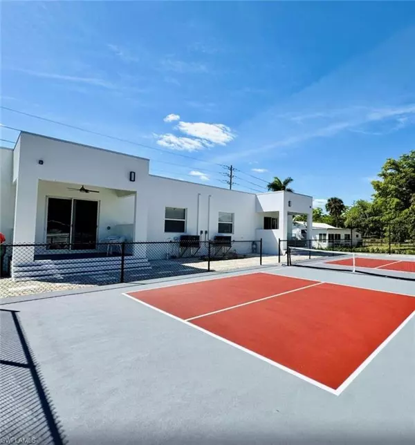 Naples, FL 34112,2479 Shadowlawn DR