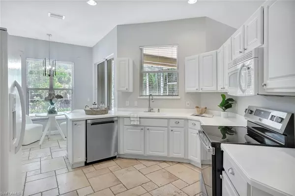 Naples, FL 34110,6119 Manchester PL
