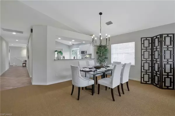 Naples, FL 34119,6230 Reserve CIR #703