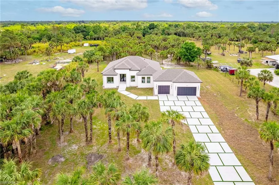 2814 26th AVE SE, Naples, FL 34117