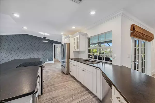 Bonita Springs, FL 34134,3550 Gulf Harbor CT