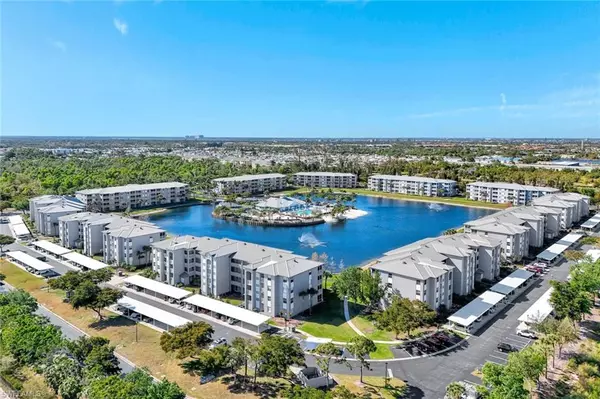 Fort Myers, FL 33908,16605 Lake Circle DR #337