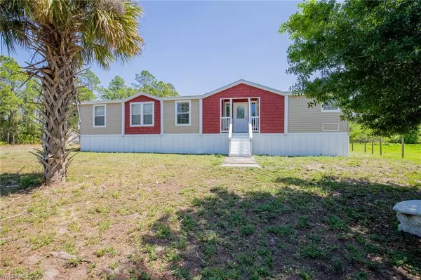 Clewiston, FL 33440,2555 Hendry Isles BLVD