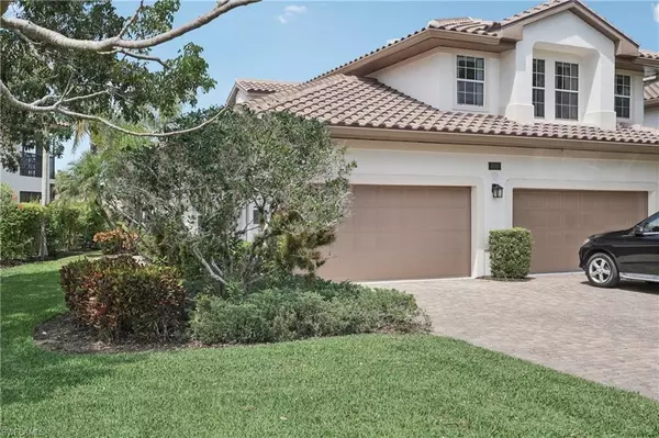 Naples, FL 34113,8188 Saratoga DR #703