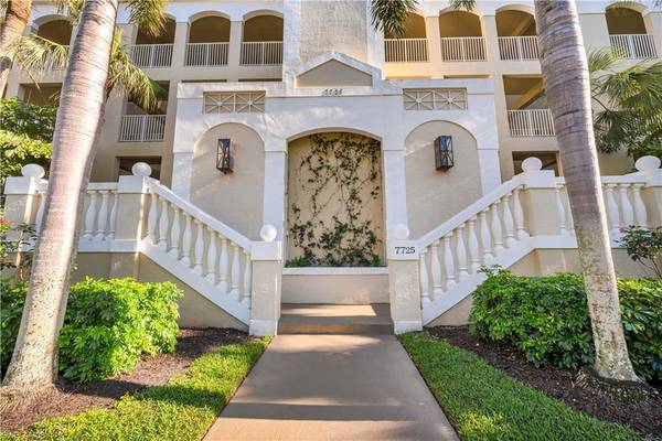 7725 Pebble Creek CIR #305, Naples, FL 34108