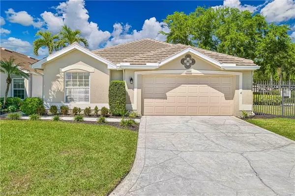 14800 Paradigm CT, Fort Myers, FL 33919