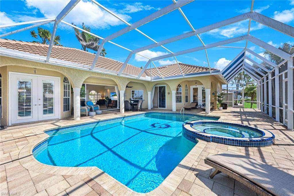 2046 SE 20th LN, Cape Coral, FL 33990