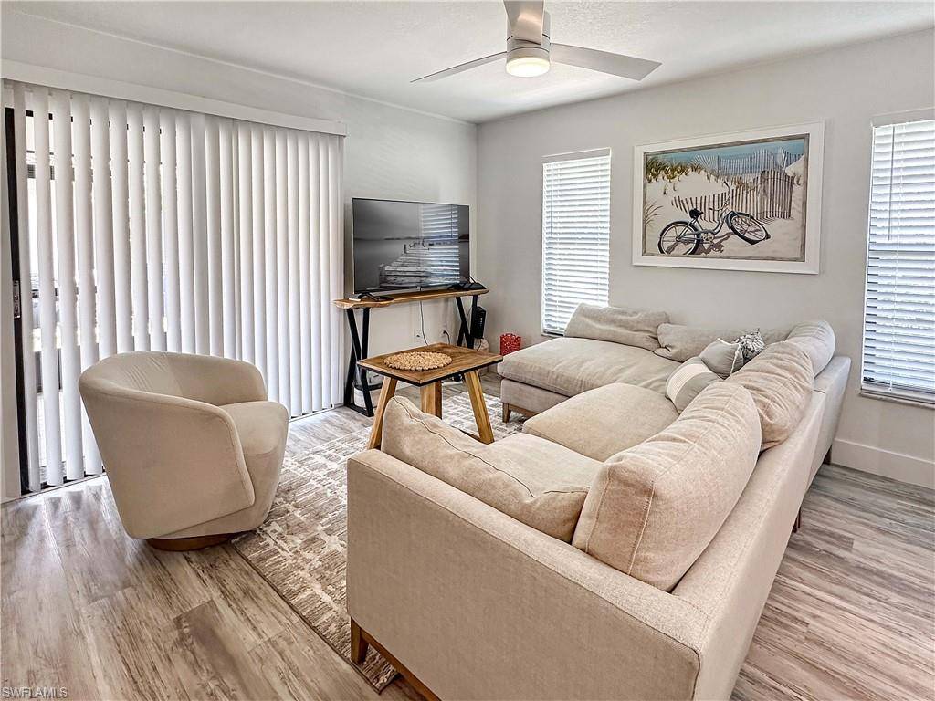 Bonita Springs, FL 34134,27881 Meadowlark LN