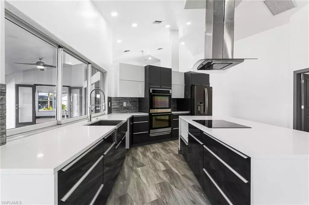 Fort Myers, FL 33908,5030 Harborage DR