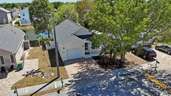 Naples, FL 34104,238 Leawood CIR