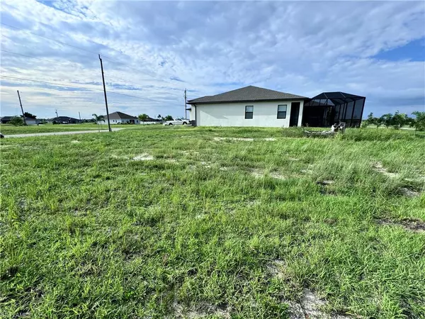 4009 NW 36th AVE, Cape Coral, FL 33993