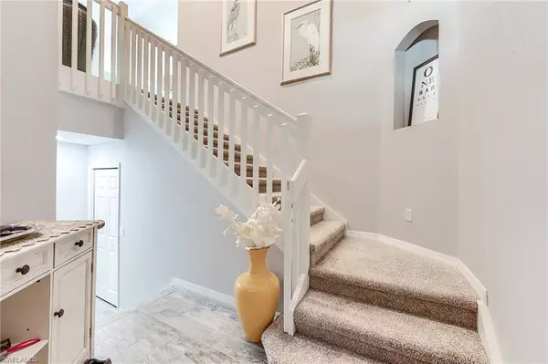 Naples, FL 34109,2130 Aberdeen LN #201