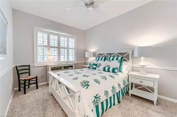 Naples, FL 34109,2130 Aberdeen LN #201