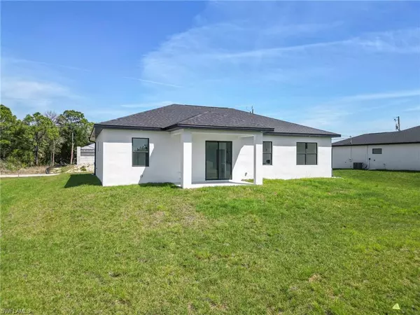 Lehigh Acres, FL 33972,1207 E 15th ST