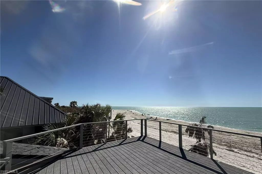 Captiva, FL 33924,484 Gulf Bend DR