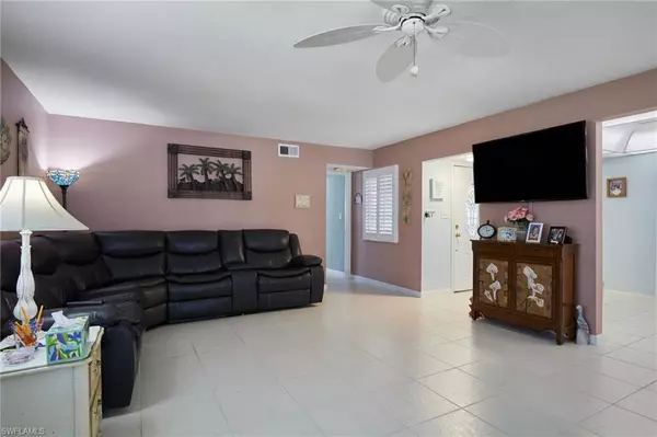 Fort Myers, FL 33919,4765 Hidden Harbour BLVD