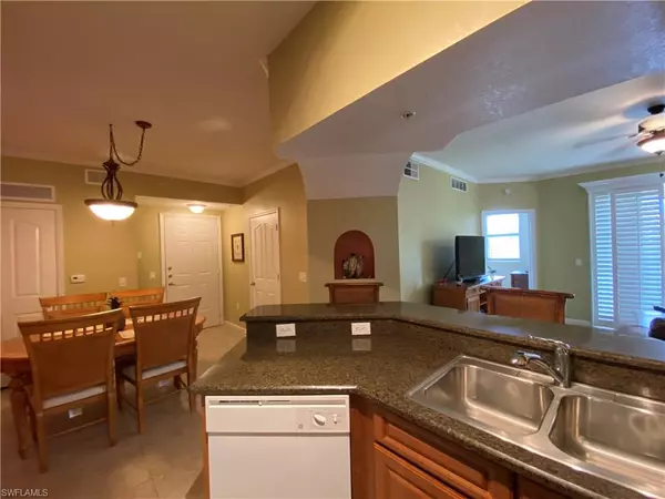 Naples, FL 34105,12940 Positano CIR #204