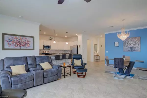 Naples, FL 34120,9384 Glenforest DR