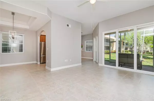 Fort Myers, FL 33908,6071 Jonathans Bay CIR #101