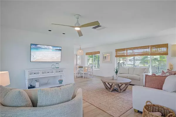 Marco Island, FL 34145,1131 Fern CT