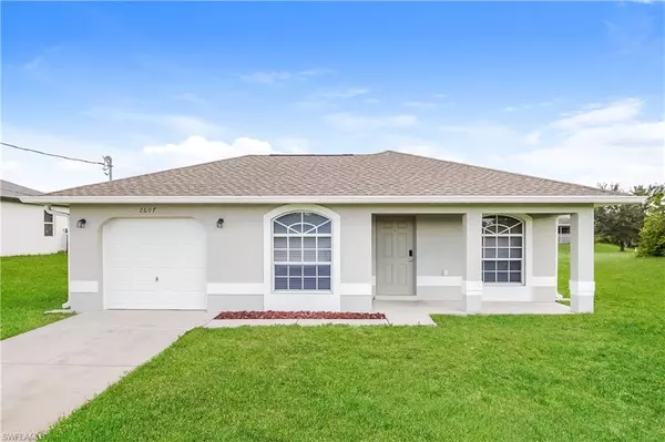 2607 30th ST SW, Lehigh Acres, FL 33976