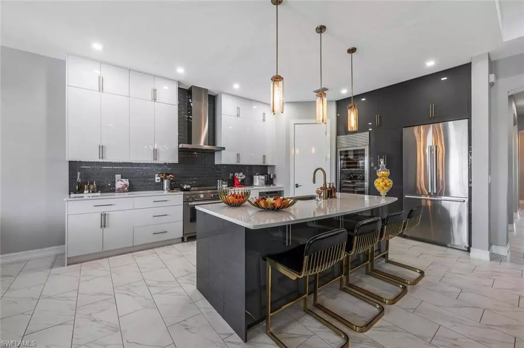 Bonita Springs, FL 34135,28078 CAPTIVA SHELL LOOP