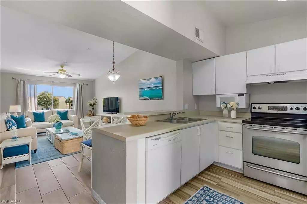 Naples, FL 34119,8284 Key Royal CIR #1332
