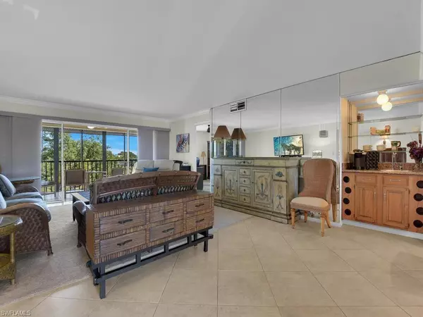 Naples, FL 34110,1510 Imperial Golf Course BLVD #133