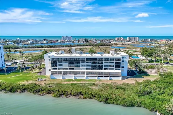 Fort Myers Beach, FL 33931,4223 Bay Beach LN #4H