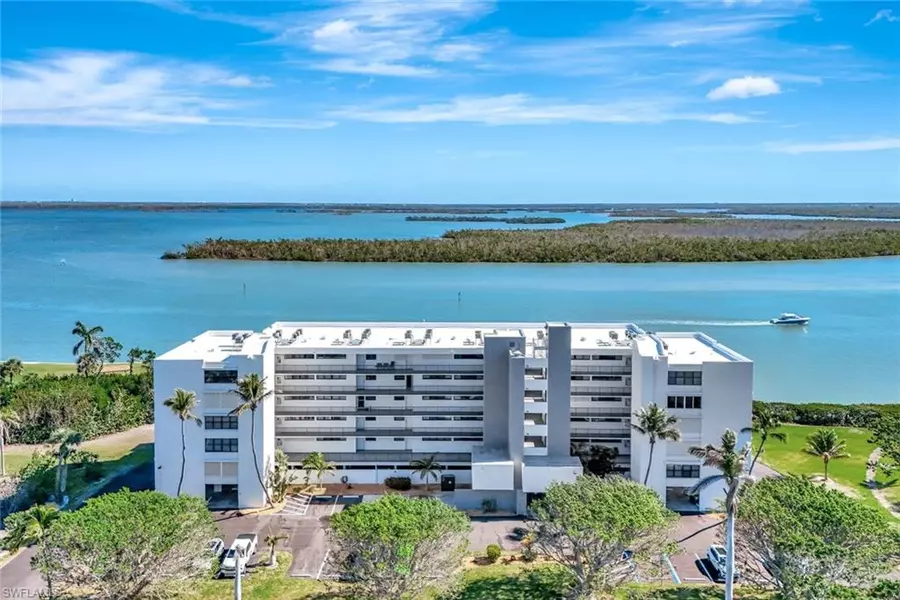 4223 Bay Beach LN #4H, Fort Myers Beach, FL 33931