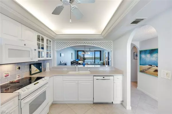 Fort Myers Beach, FL 33931,4203 Bay Beach LN #3F