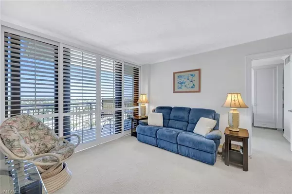 Marco Island, FL 34145,180 Seaview CT #1002