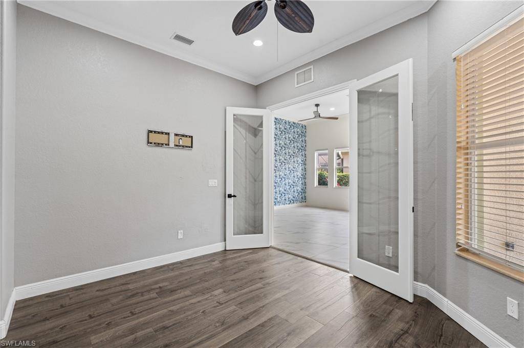 Naples, FL 34120,2160 Vardin PL