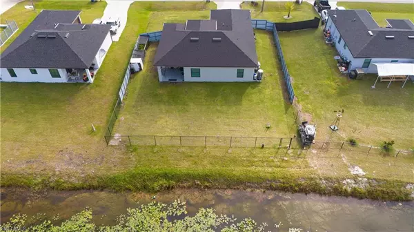Lehigh Acres, FL 33974,1162 Helen AVE S