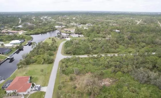 1310 Braklet TER, Port Charlotte, FL 33953