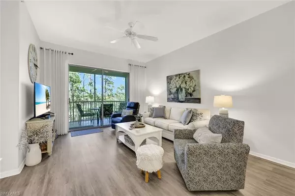 Naples, FL 34120,8239 Parkstone PL #4-305