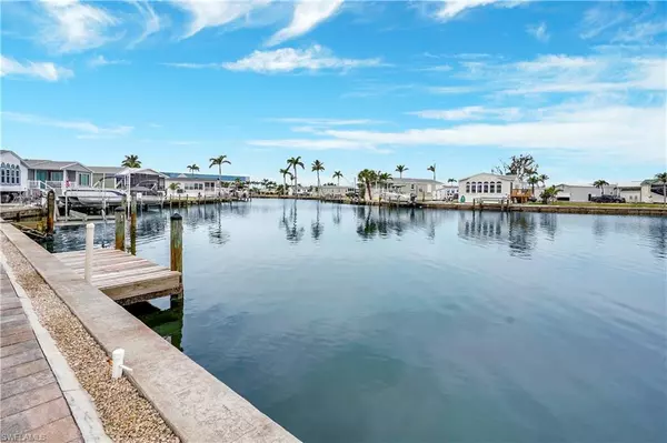 Fort Myers Beach, FL 33931,83 Blackbeard WAY