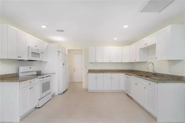 Fort Myers, FL 33916,1861 Lillie ST