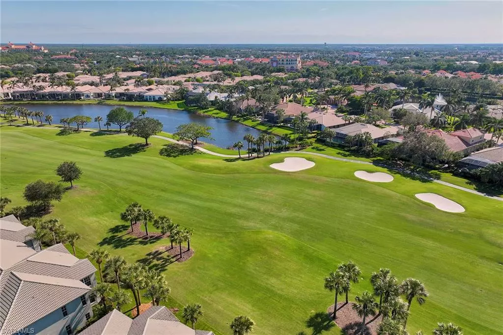 Naples, FL 34109,9045 Whimbrel Watch LN #201