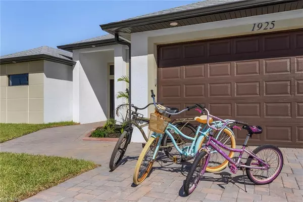 Cape Coral, FL 33991,1925 SW 3rd TER