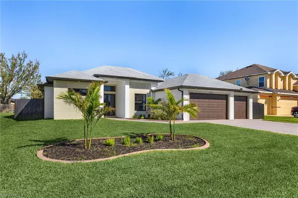 1925 SW 3rd TER, Cape Coral, FL 33991