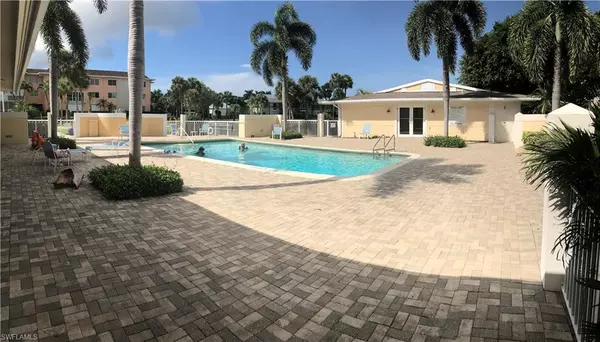 Naples, FL 34102,421 12th AVE S #A-9