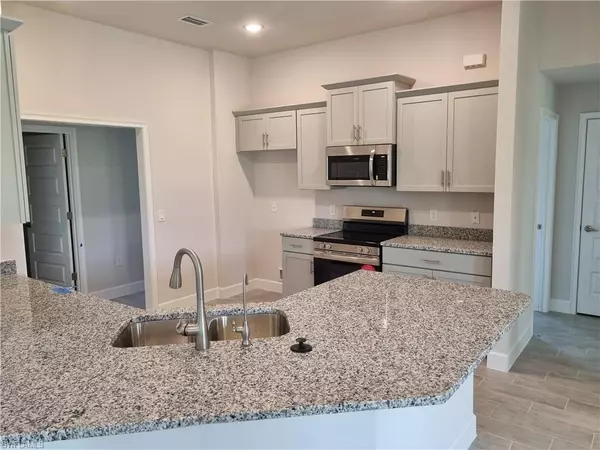 Cape Coral, FL 33993,4013 NW 37th AVE
