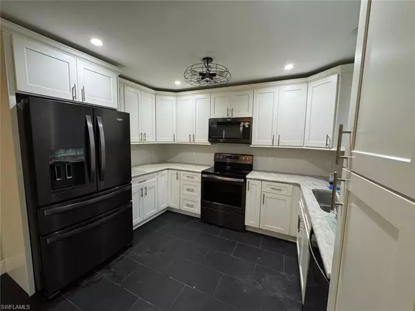 Fort Myers, FL 33901,1636 Coronado RD