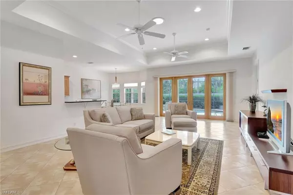 4850 Europa DR, Naples, FL 34105