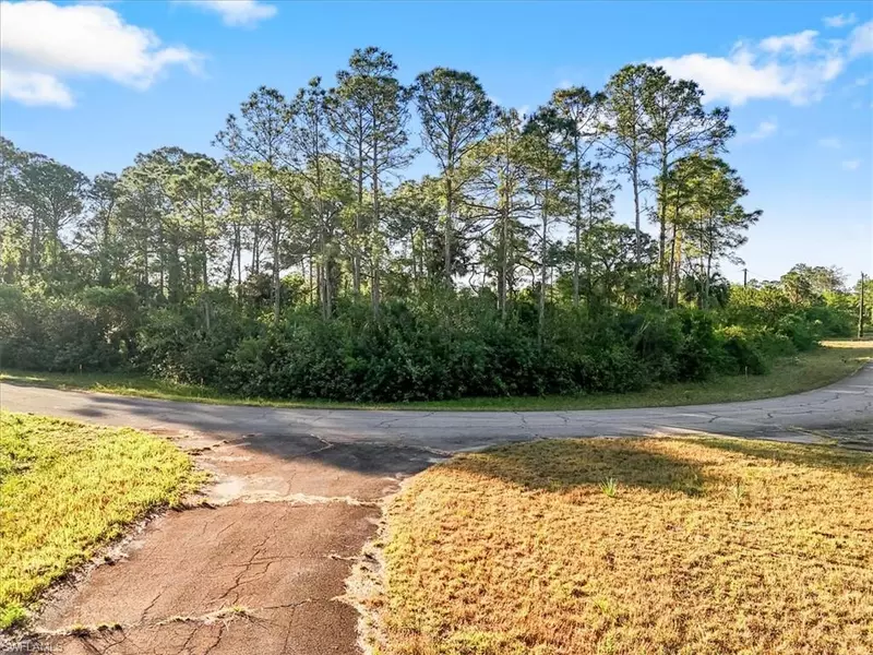 515 Spray DR, Labelle, FL 33935