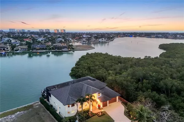 Marco Island, FL 34145,685 Embassy CT