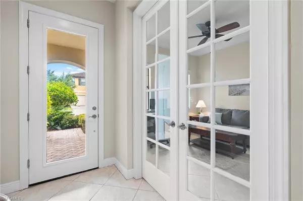 Naples, FL 34119,4103 Raffia DR