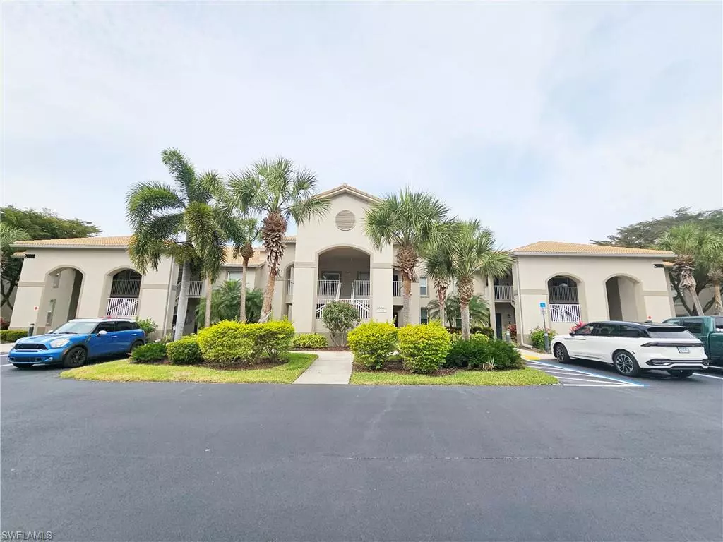 Estero, FL 33928,20000 Barletta LN #712