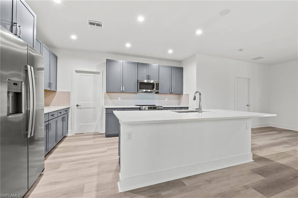Fort Myers, FL 33913,13000 Georges Cay PL
